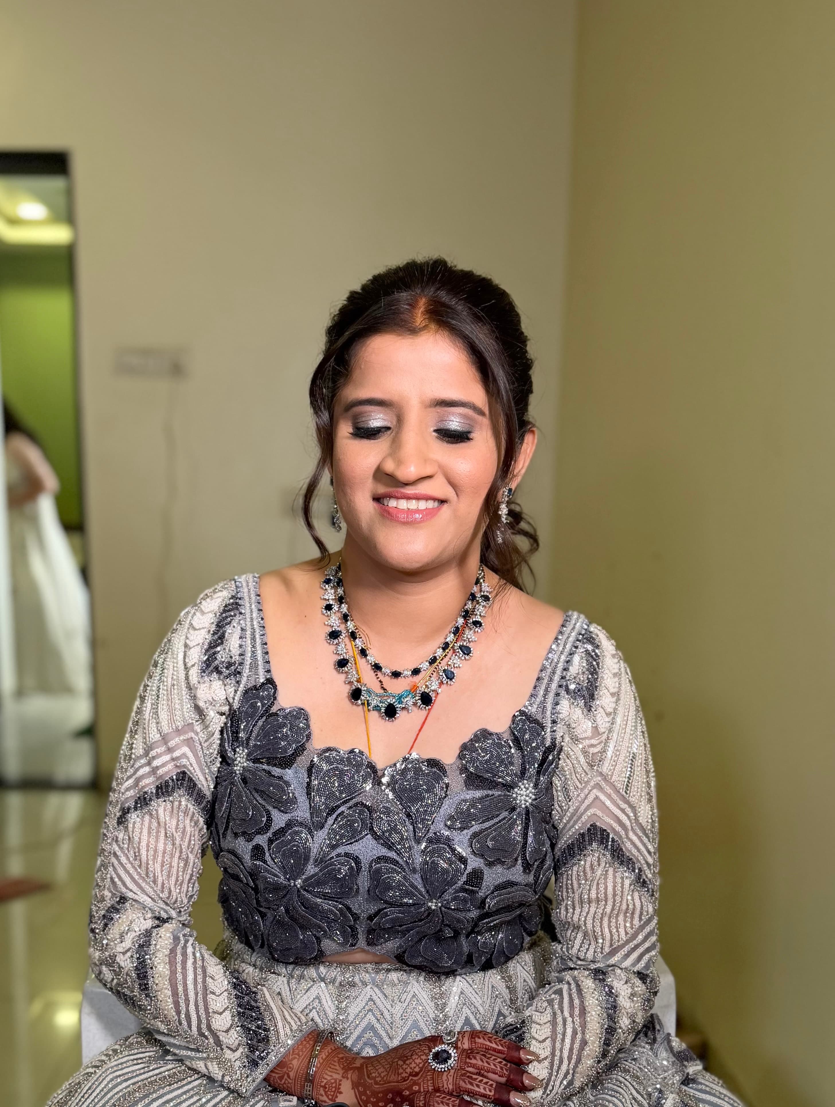 Reception glam look 1